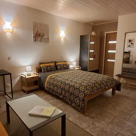 Nyaraló My Quiet Place Near *